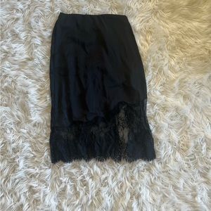 Aritzia Wilfred Sonnet Skirt! Worn once!!
